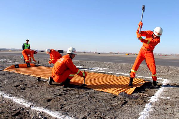 民航新疆管理局举办2017年新疆民航机场消防