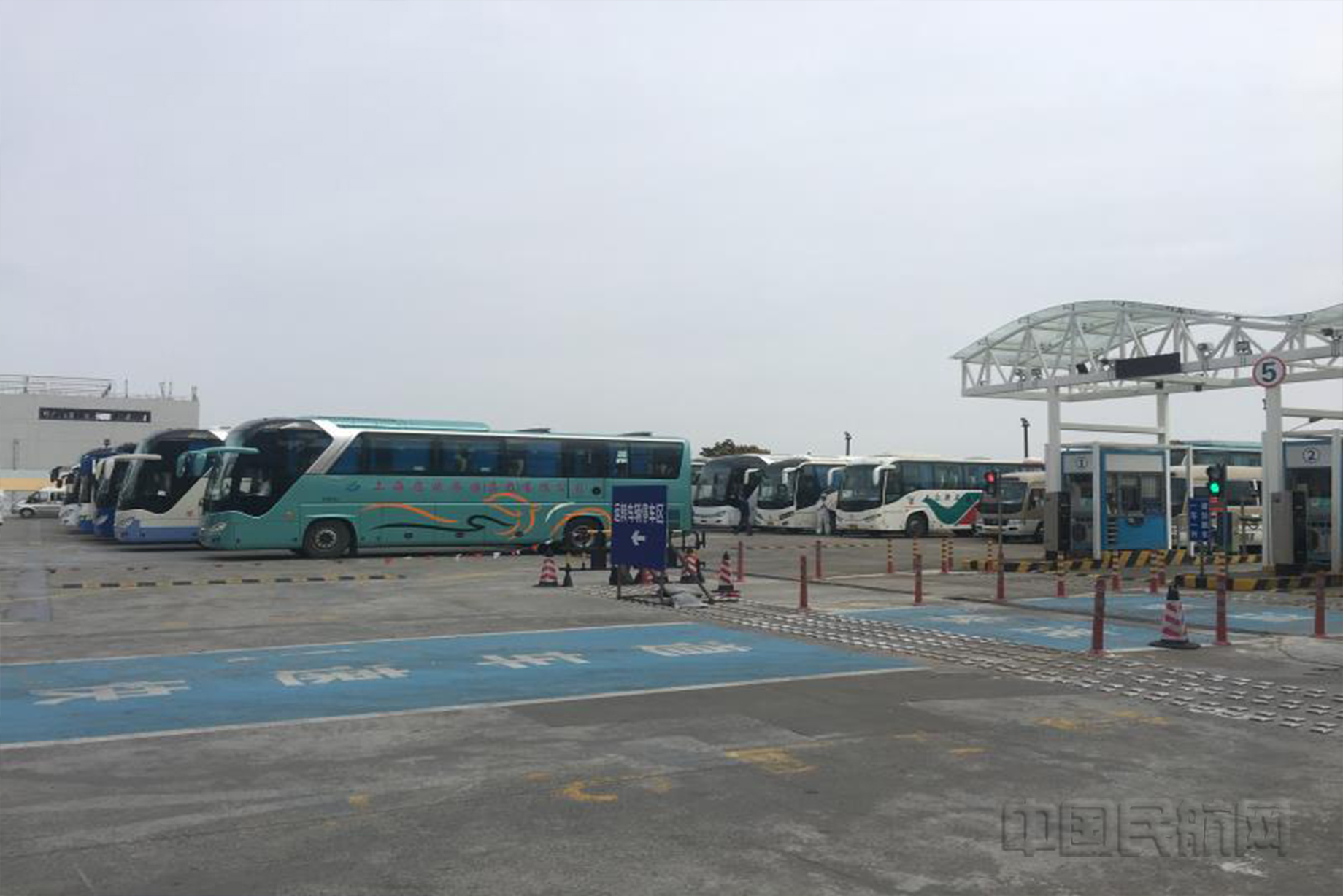 浦东机场为转运点提供的专用停车场-浦东机场供图1.jpg