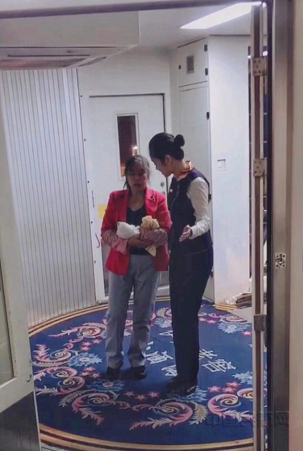 图三 保障断指旅客07.jpg 图三 保障断指旅客07.jpg